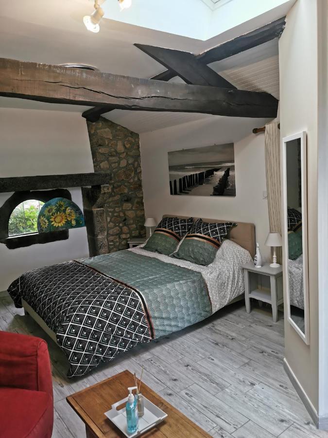 La Chambre De La Pomerie Chiché 外观 照片